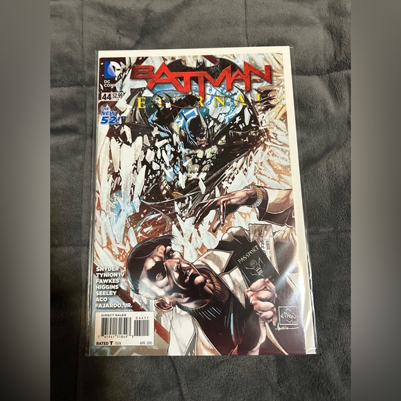 BATMAN ETERNAL ISSUES #41-45 - Picture 5 of 6